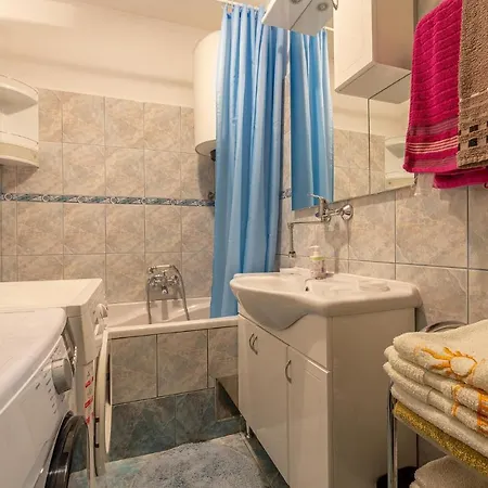 Amazing In With Wifi And 2 Bedrooms Apartment Zadar